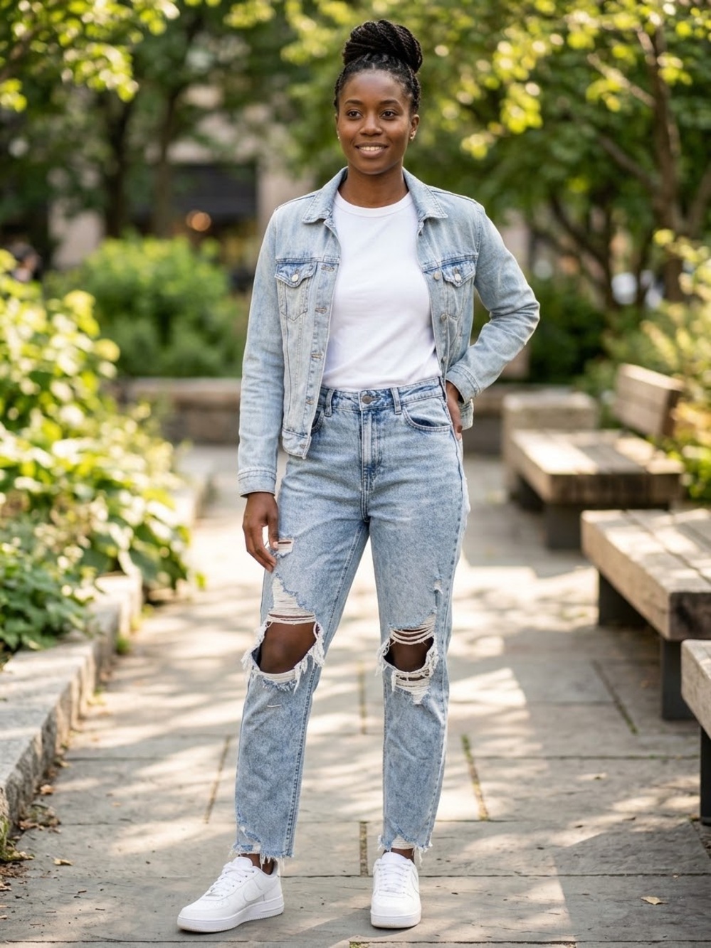 Relaxed Boyfriend Ripped Jeans in Light Blue